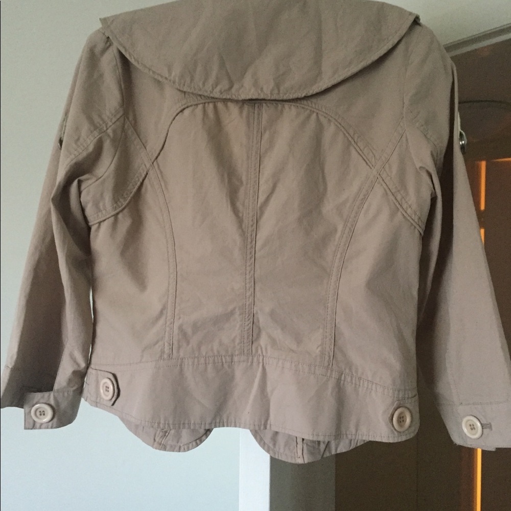 Jacket - Picture 3 of 3
